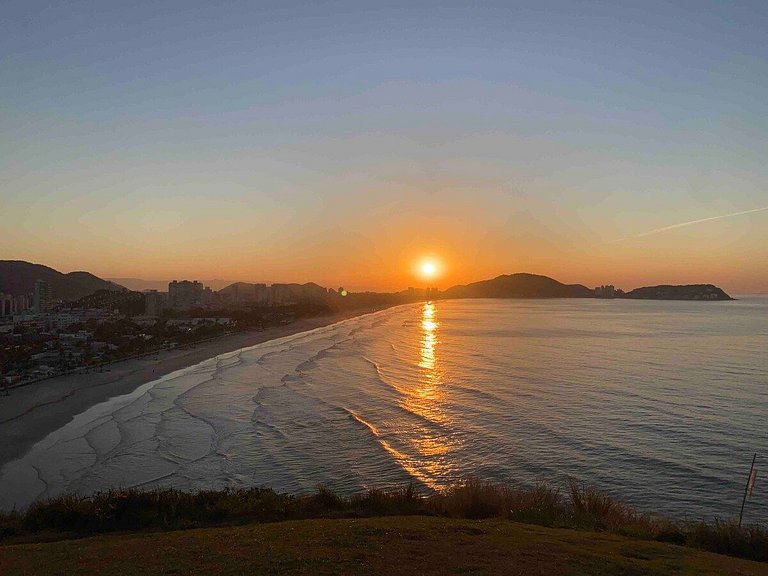 Apartamento encantador próximo da Praia da Enseada