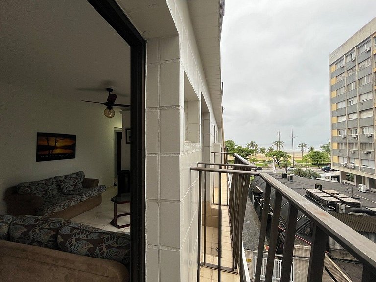 Apartamento de frente para a praia Canal 3