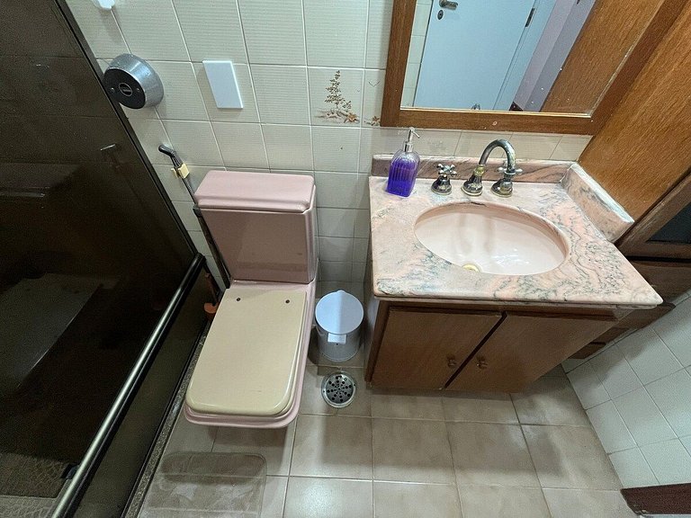 Apartamento de frente para a praia Canal 3