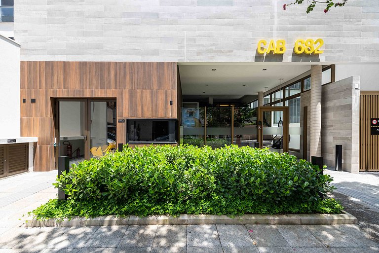 Apartamentos Edifício CAB 682, 450 metros do metro.