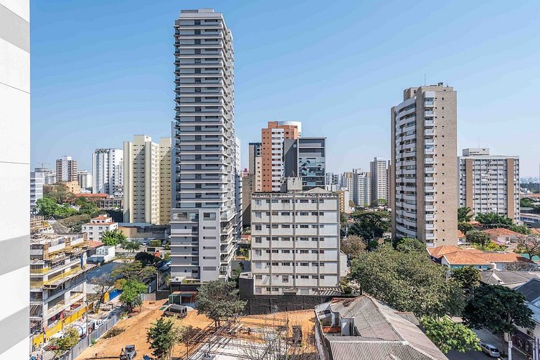 Studio NOVO ótima localização.