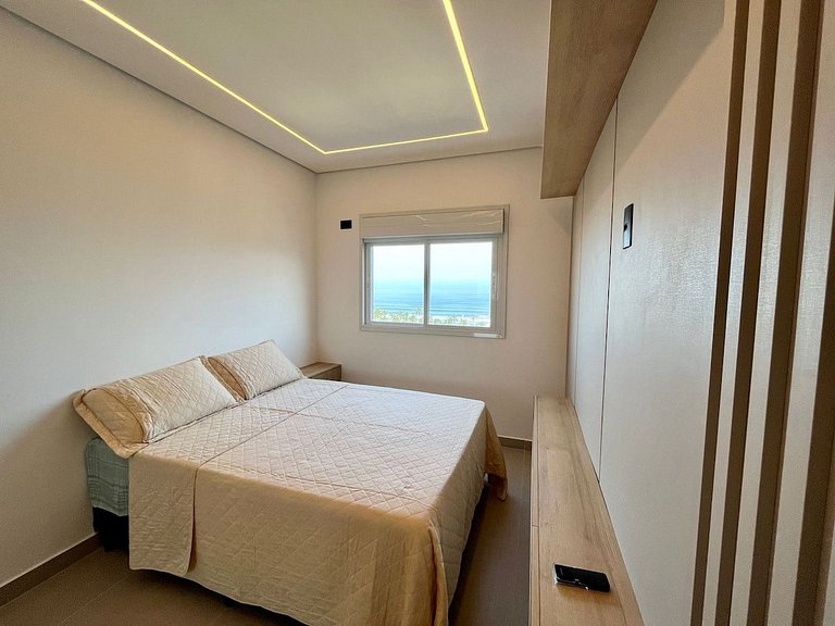 Apto NOVO com vista incrível p/a praia da enseada