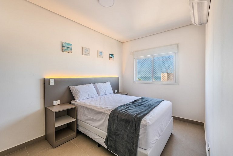 OceanSky 82 | Vista para o mar na praia da Enseada