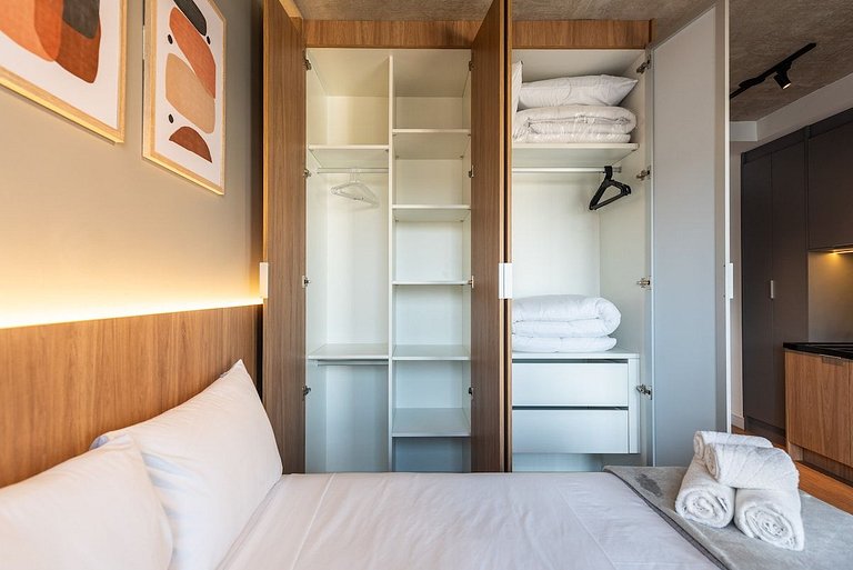 HNIOM | Studio incrível Alameda Maracatins Moema