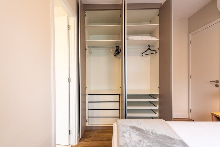 906 | Apto completo e espaçoso na Vila Clementino